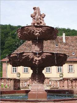 Brunnen im Kloster Bronnbach